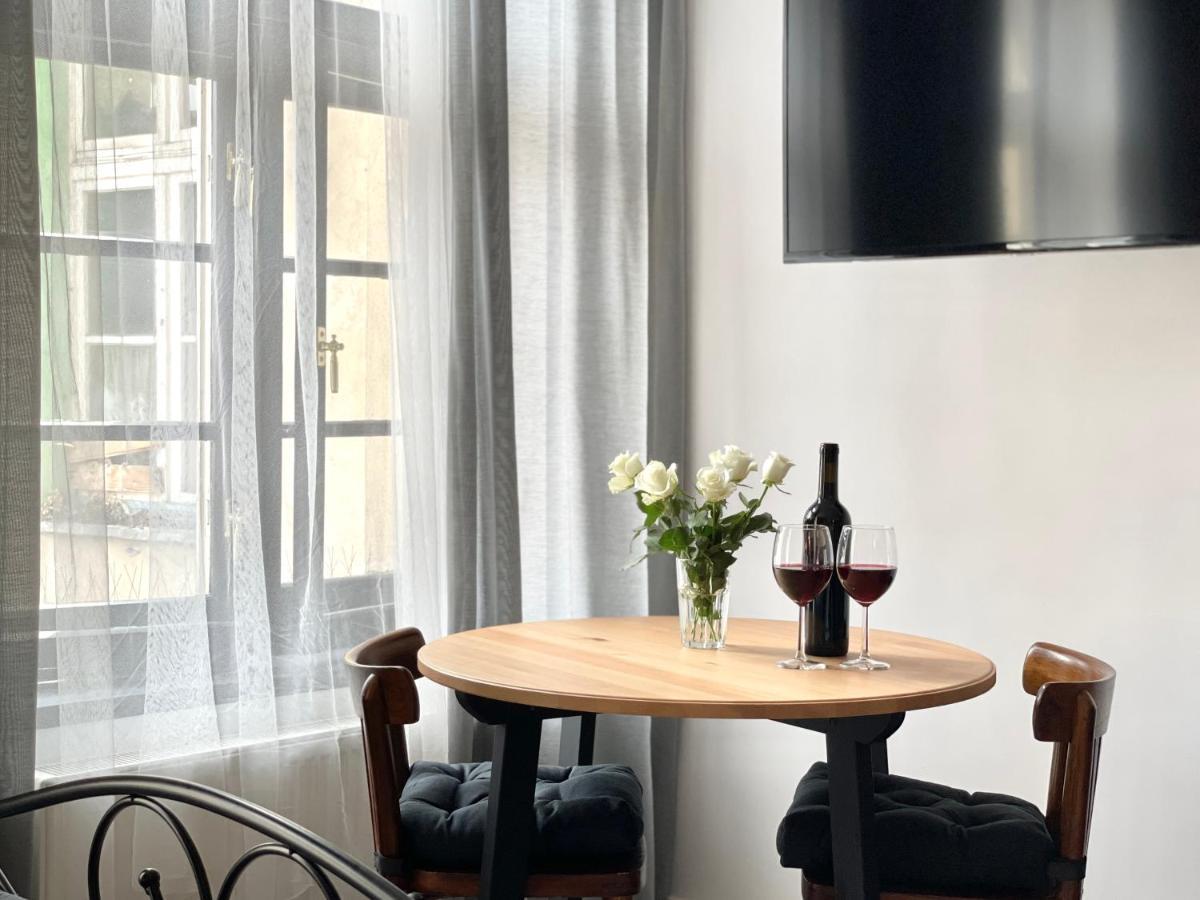 Copernicus Street Apartment - Broken Flowers And Twin Peaks Torun Luaran gambar